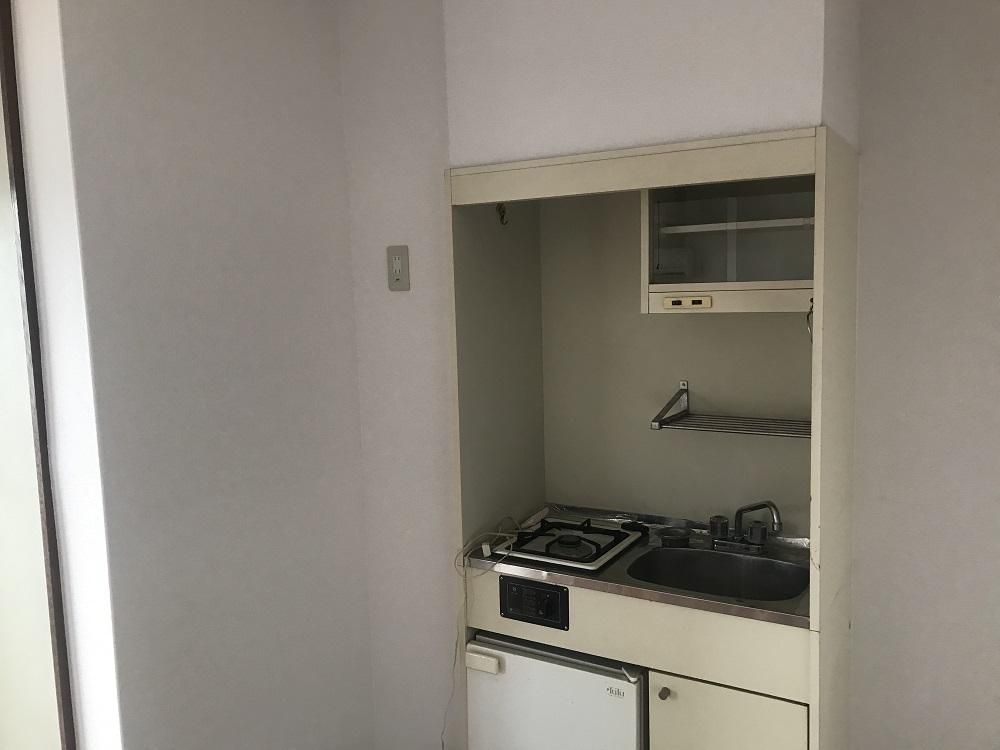 One-Room Apartment for Rent in Takatsuki, Osaka - 44,000 Yen - Thumbnail 3