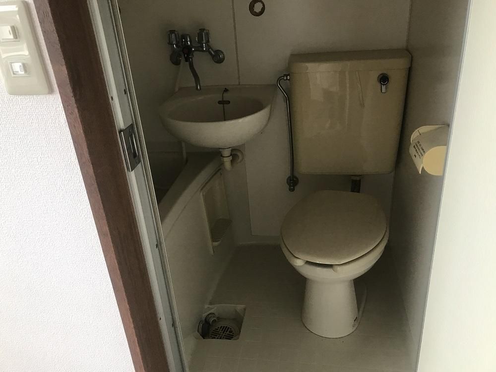 One-Room Apartment for Rent in Takatsuki, Osaka - 44,000 Yen - Thumbnail 4