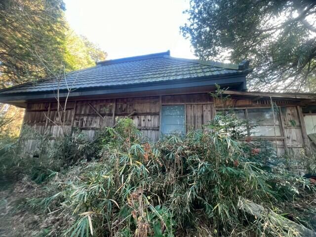 Corner Plot with Rebuild Potential in Kasama, Ibaraki - Thumbnail 4