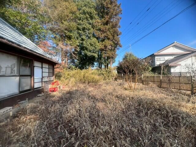 Corner Plot with Rebuild Potential in Kasama, Ibaraki - Thumbnail 2