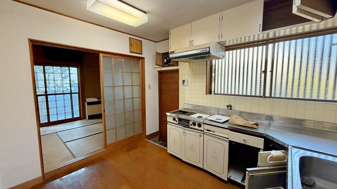 6DK Family House with Forest Land for Sale in Toyohashi, Aichi - Thumbnail 2