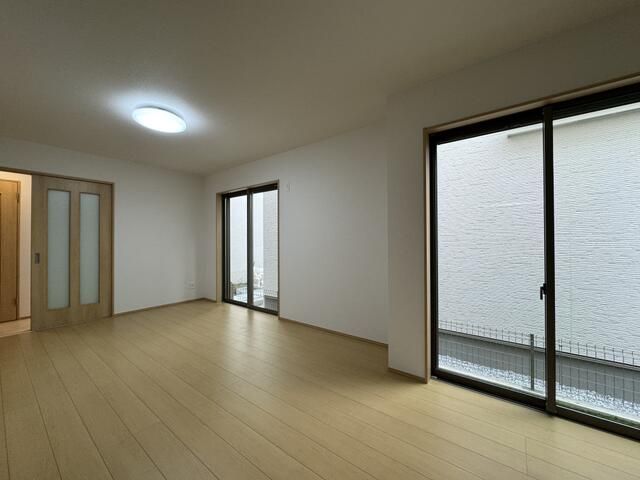New 3LDK House for Sale in Takatsuki, Osaka - 2025 Build - Thumbnail 4
