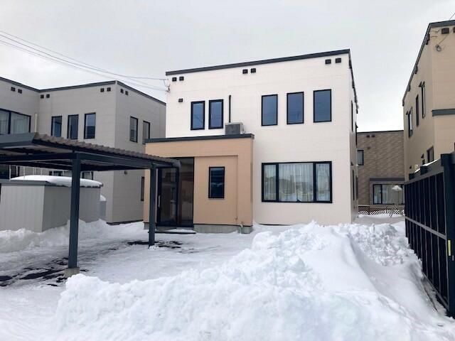 Renovated 4LDK House for Sale in Ebetsu, Hokkaido - Thumbnail 2