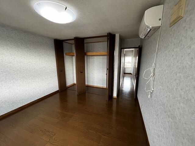 Pet-Friendly 3LDK House in Tomakomai with Eco-Jose Heater - Thumbnail 3