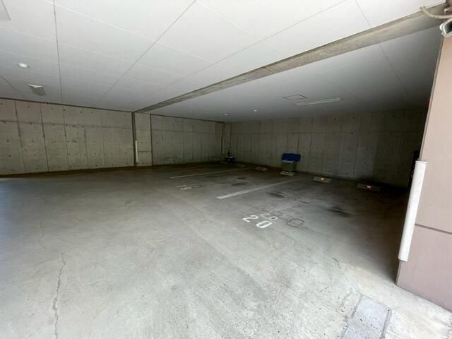 2SLDK Pet-Friendly Apartment for Sale in Hino, Tokyo - Thumbnail 3