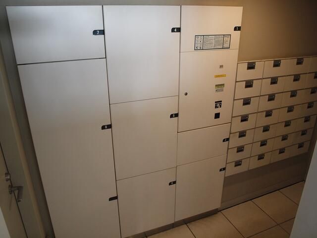 2LDK Apartment for Sale in Setagaya, Tokyo - 62.73 sqm - Thumbnail 4