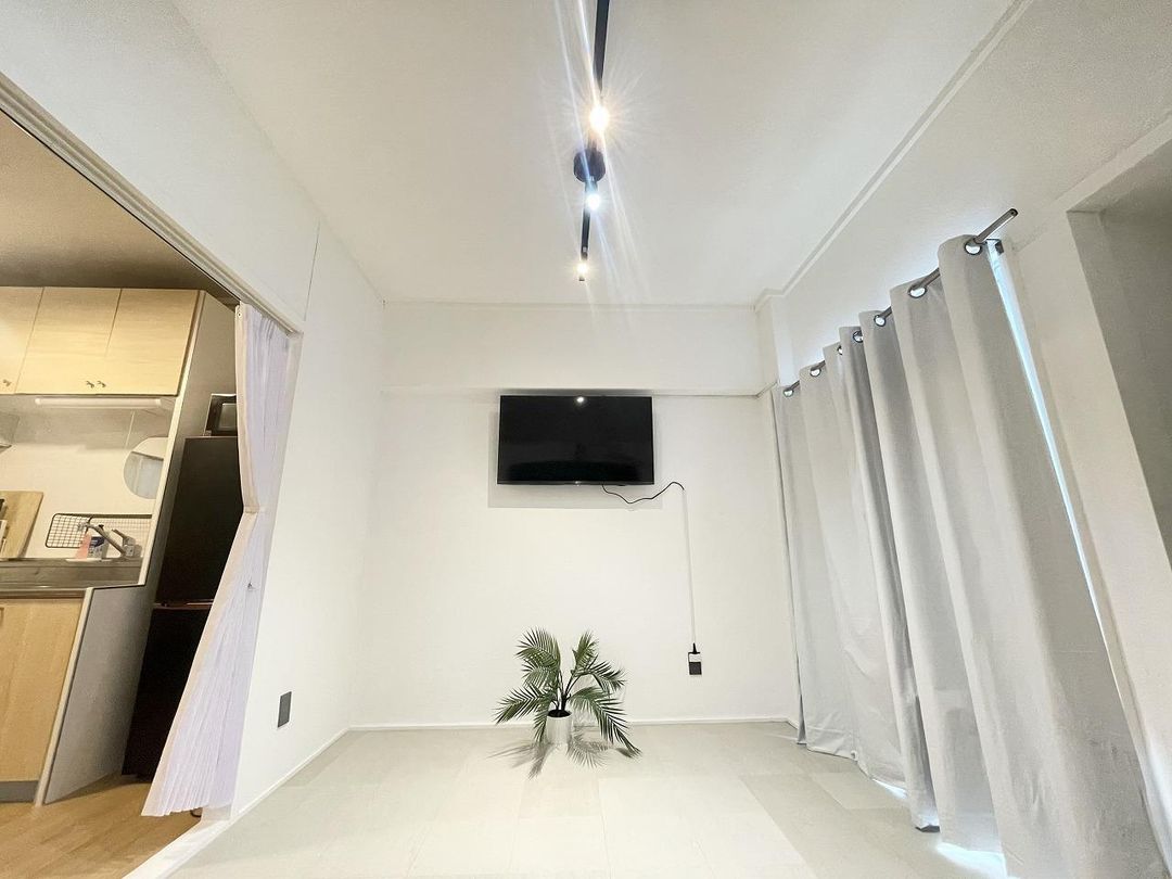 1DK Apartment for Sale in Naha, Okinawa - Near Omoromachi Station - Thumbnail 4