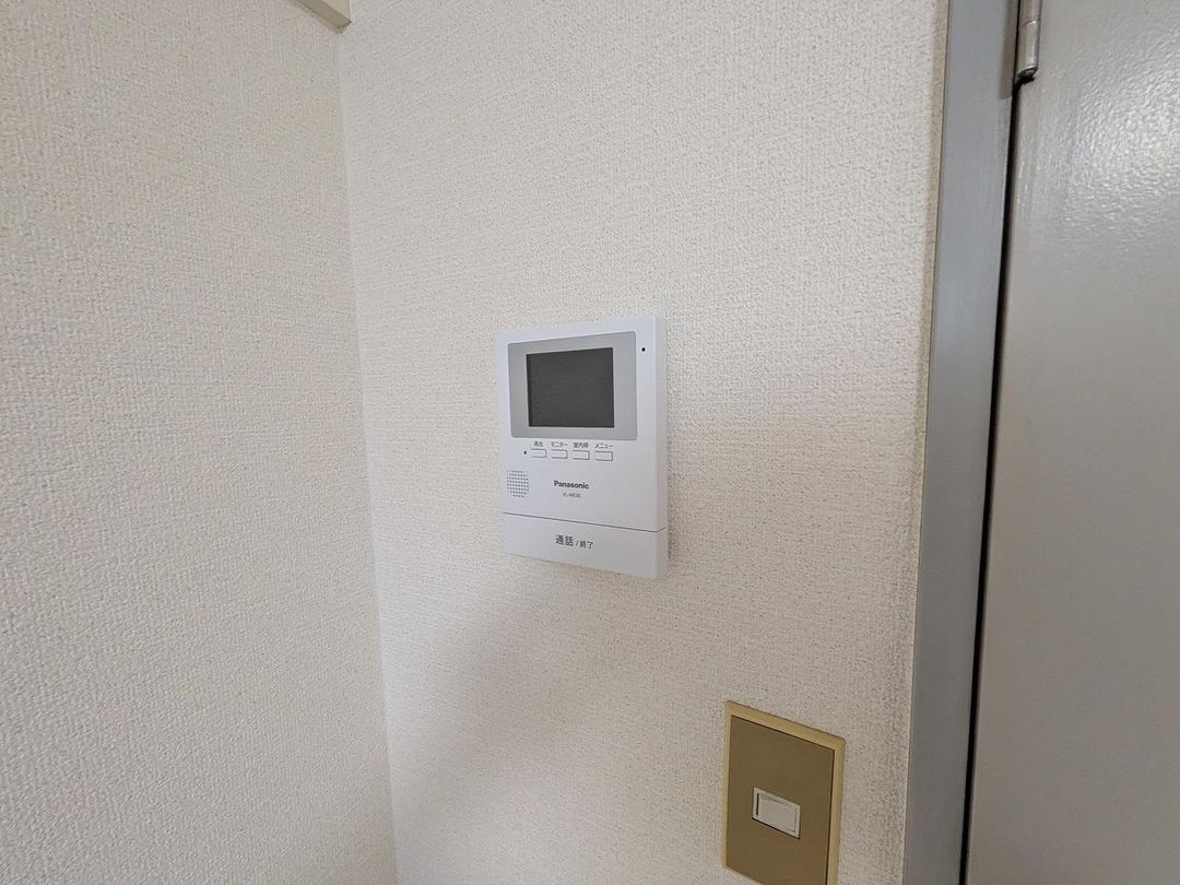 1K Apartment for Rent in Yamagata City with Free Internet - Thumbnail 2