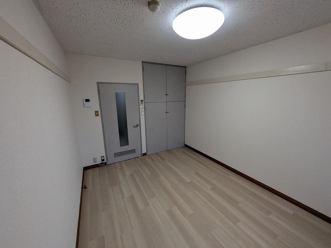 1K Apartment for Rent in Yamagata City with Free Internet - Thumbnail 3