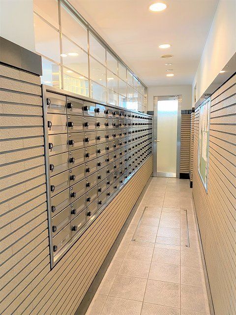 3LDK Renovated Apartment for Sale in Asahi-ku, Osaka - Thumbnail 2
