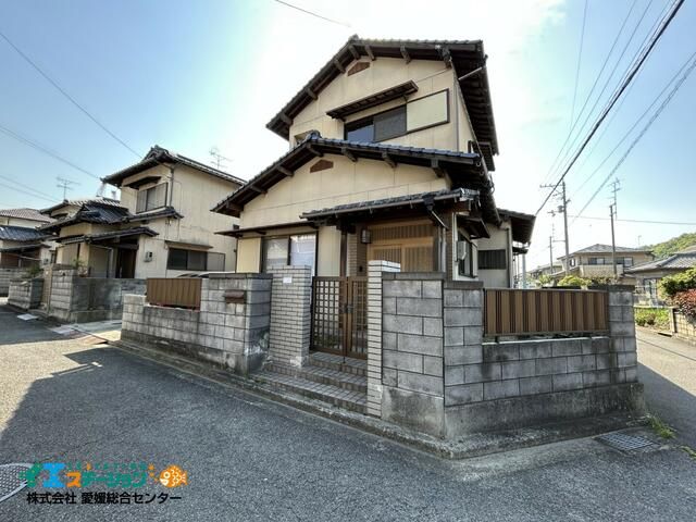Renovated 4LDK House in Imabari, Ehime - 97.58m2 - Thumbnail 2