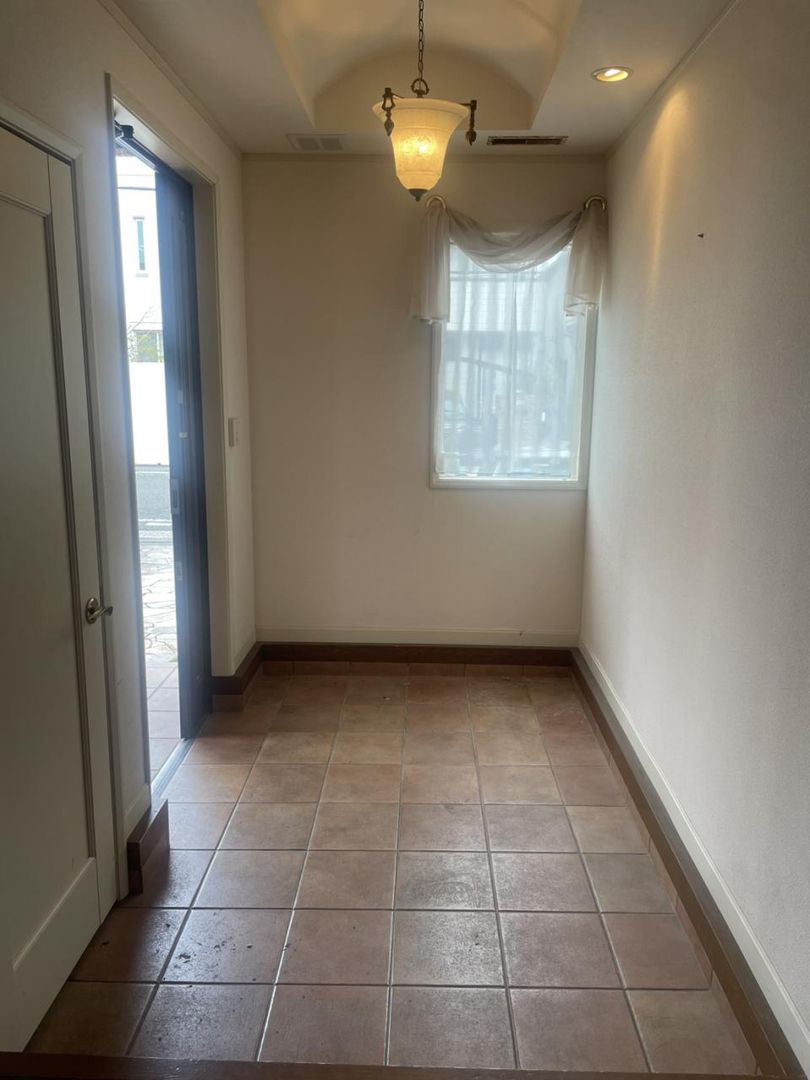 5SLDK Detached House for Sale in Sakai, Osaka - 182 sqm - Thumbnail 3
