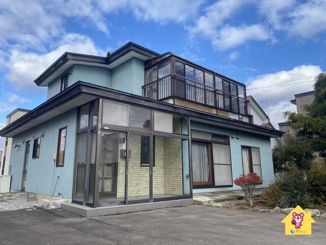 5LDK House for Sale on 156-Tsubo Land in Hokuto, Hokkaido - Image 1