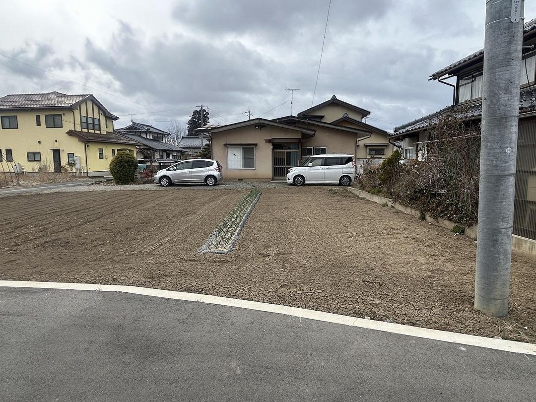 4DK House on 729sqm Land in Nagano's Historic Matsushiro - Thumbnail 2