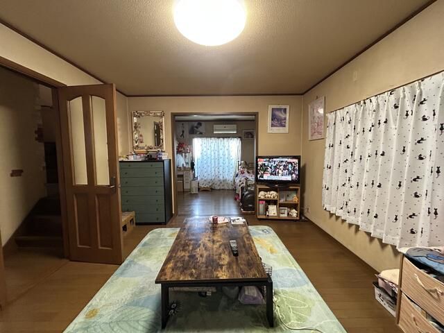 4LDK House for Sale in Matsubara, Osaka - 101.96 sqm - Thumbnail 2