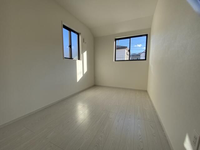 New 4LDK Detached House for Sale in Higashiosaka, Osaka - Thumbnail 3
