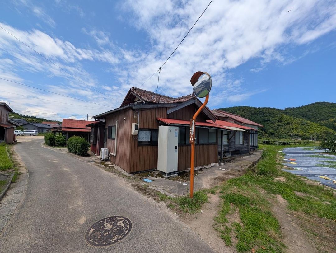 Traditional 5LDK Farmhouse in Yurihama, Tottori - Thumbnail 3
