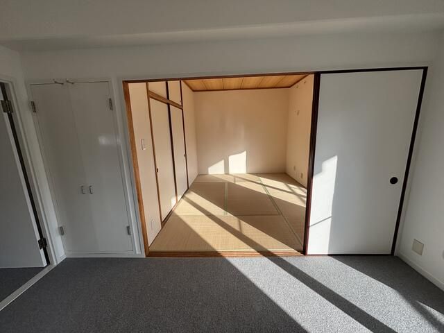 Renovated 3LDK Apartment near Temmabashi-suji Rokuchome Station, Osaka - Thumbnail 3