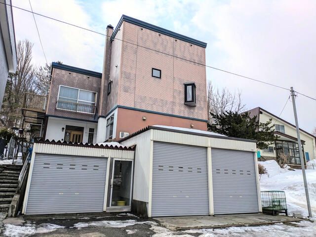 5LDK Detached House for Sale in Otaru, Hokkaido - 5.8M Yen - Thumbnail 2