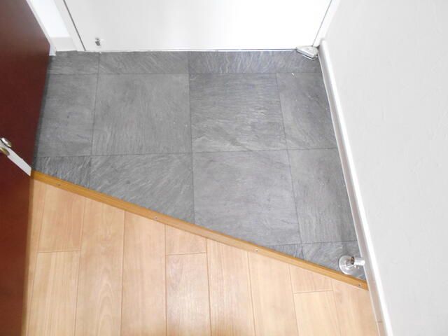 Roppongi Studio Apartment for Sale in Tokyo - 17.54 sqm - Image 1