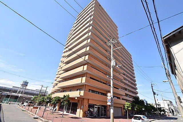 3LDK Apartment for Sale in Lions Mansion Shin-Osaka VI, Yodogawa - Thumbnail 2