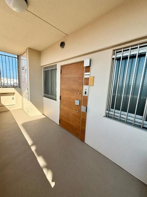 3LDK Apartment for Sale in Tachikawa, Tokyo with Triple-Sided Light - Thumbnail 3