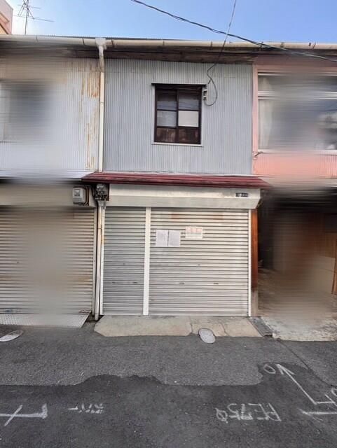 1948 Terrace House for Sale in Osaka's Nishinari Ward - Thumbnail 3
