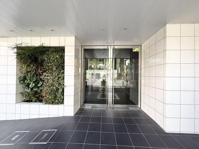 1K Apartment for Sale in Higashi-Nippori, Arakawa, Tokyo - Thumbnail 2