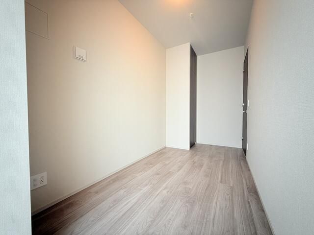 2LDK Apartment in Classy Tower Shinjuku Gyoen, Tokyo - Thumbnail 4