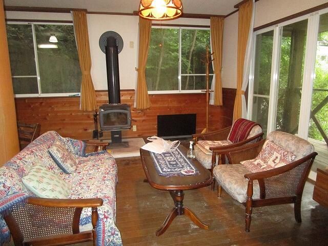 Forest House for Sale in Yokozemachi, Saitama - Thumbnail 4