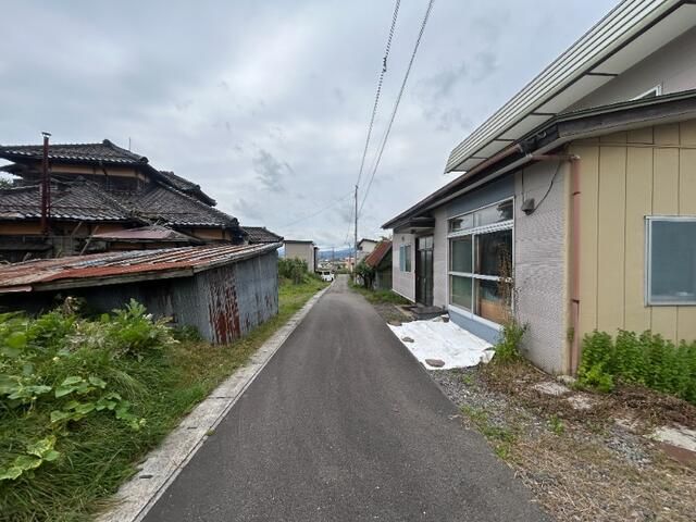 4LDK House for Sale in Nanae-cho, Hokkaido - 96 Tsubo Land - Thumbnail 4