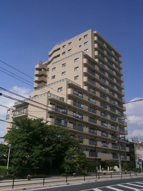 Renovated 4LDK Apartment in Neyagawa City, Osaka - Thumbnail 4