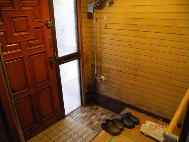 1975 2LDK Single-Story House for Sale in Sapporo Nishi-ku - Thumbnail 4
