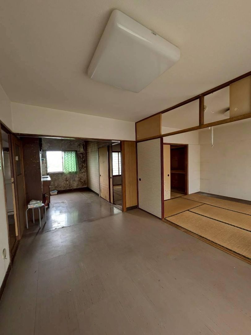 3LDK Apartment for Sale in Chofu, Tokyo - 55.04 sqm - Thumbnail 2