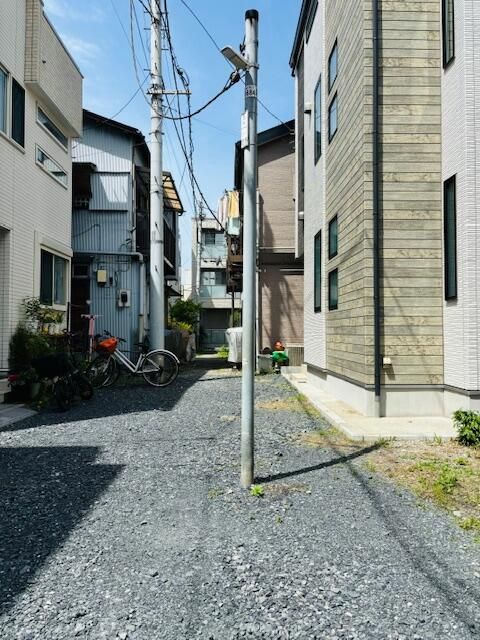 Modern 3-Story House in Kawasaki, Kanagawa | 2022 Build - Thumbnail 3