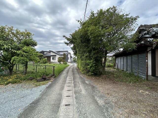 6DK House on 1301 sqm Lot in Minami-ku, Kumamoto - Thumbnail 2