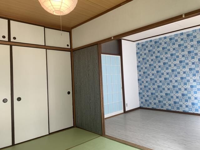 Renovated 2DK Apartment for Sale in Quiet Gifu Neighborhood - Thumbnail 2