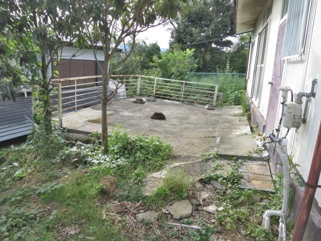 1972 2LDK House on 292sqm Land in Izu City, Shizuoka - Thumbnail 3