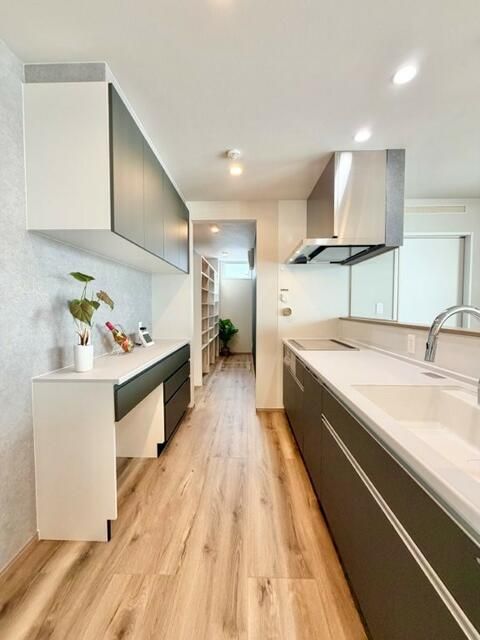 New ZEH Certified Single-Story House with Ocean Views in Otaru - Thumbnail 4