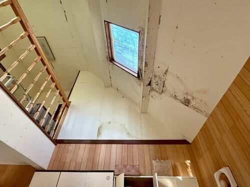 A-Frame Cabin with Loft Near Stream in Tsumagoi, Gunma - Thumbnail 3