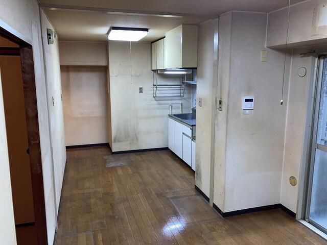 1LDK Apartment for Sale in Sangenjaya, Setagaya, Tokyo - Thumbnail 4
