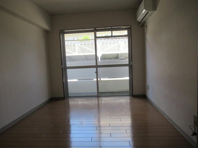 1K Apartment for Rent Near Toyama University, Toyama City - Thumbnail 3