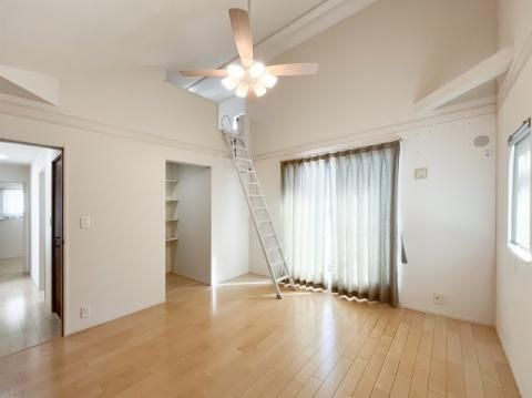 4LDK Detached House for Sale in Takatsuki, Osaka - Thumbnail 4