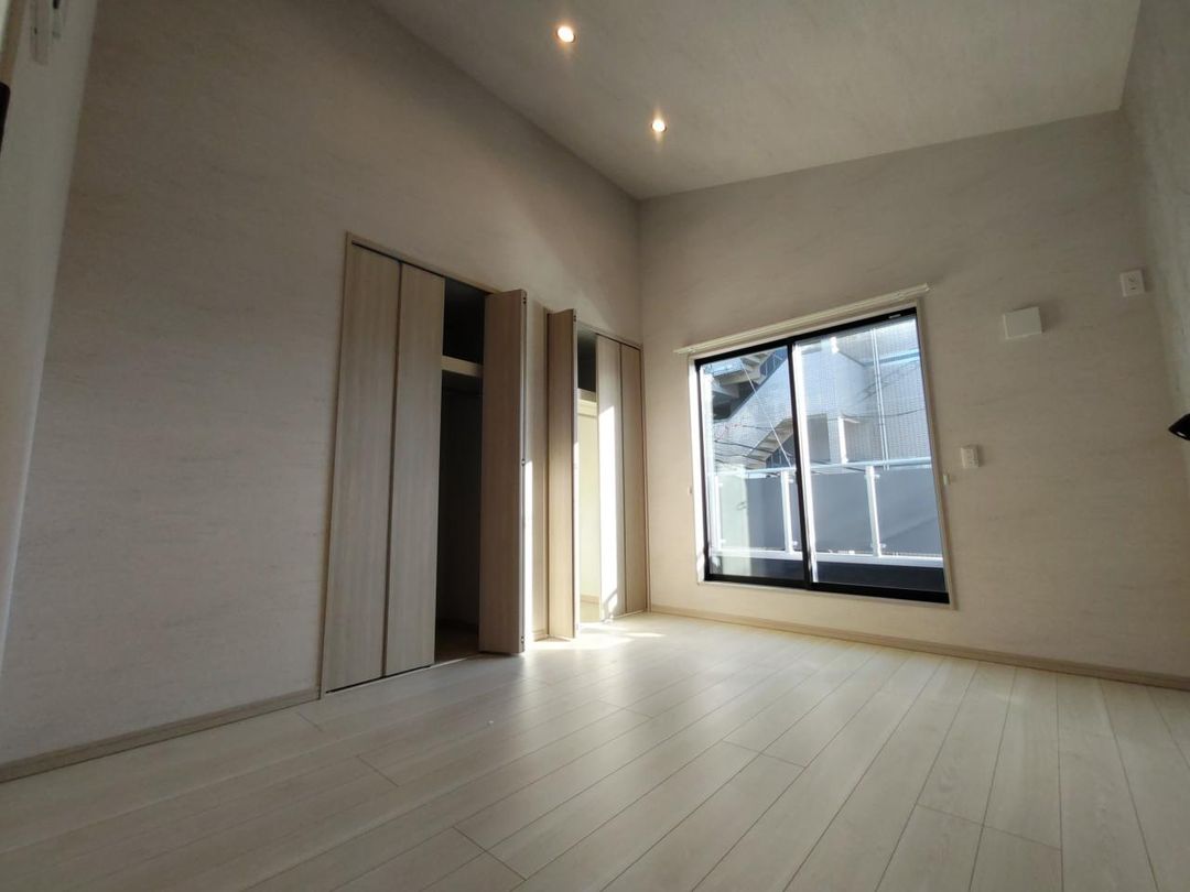 New 2024 4LDK House for Sale in Hirakata, Osaka - Thumbnail 2