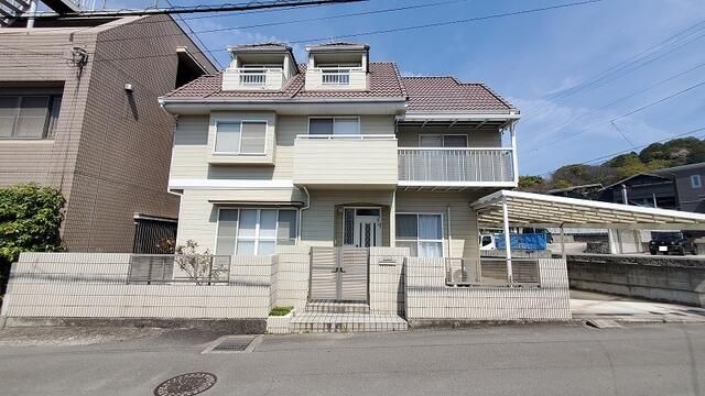 3-Story 6SLDK House for Sale in Matsuyama, Ehime - Thumbnail 2
