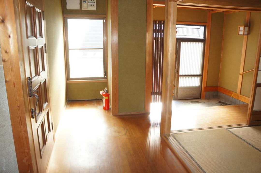 Spacious 9DK Used House in Kanonji, Kagawa - 192.76 sqm - Thumbnail 4