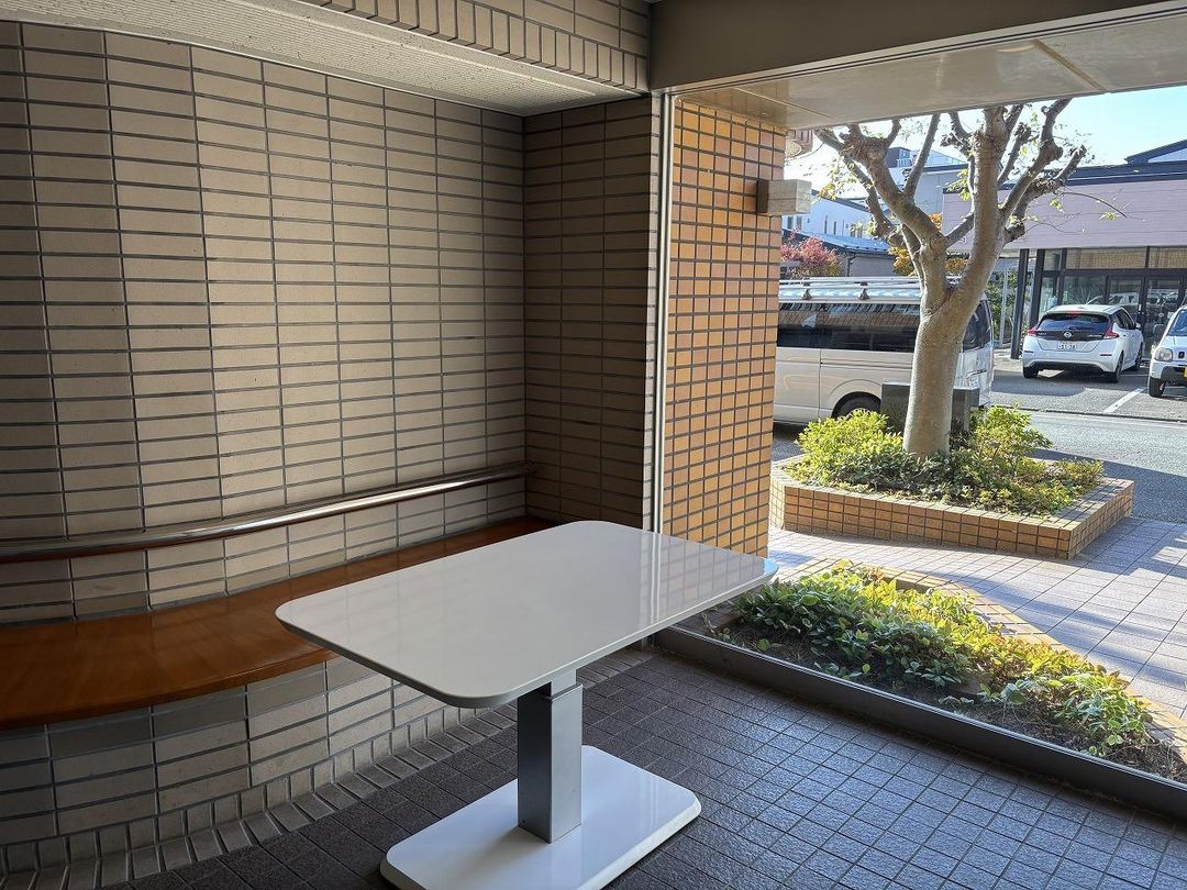 2LDK Apartment for Sale in Central Akita City, Akita Prefecture - Thumbnail 2