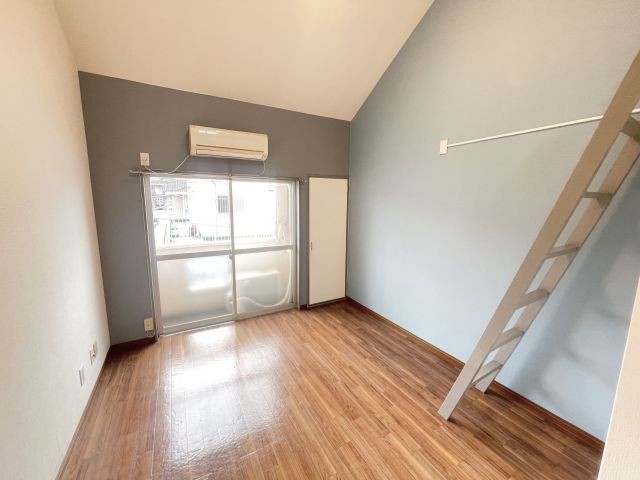 1R Apartment for Rent in Kitakyushu, Fukuoka - 14.7 sqm - Thumbnail 3