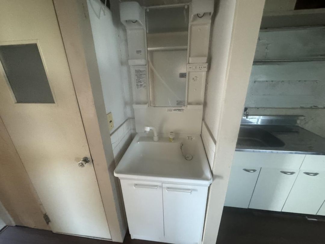2K Apartment for Sale in Shimonoseki, Yamaguchi - 50万円 - Thumbnail 4