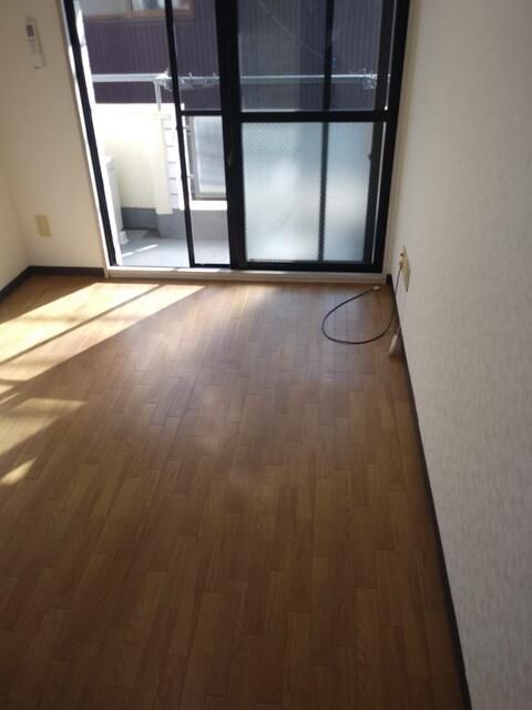 Nakano Studio Apartment for Sale with 6.64% Yield - Thumbnail 2
